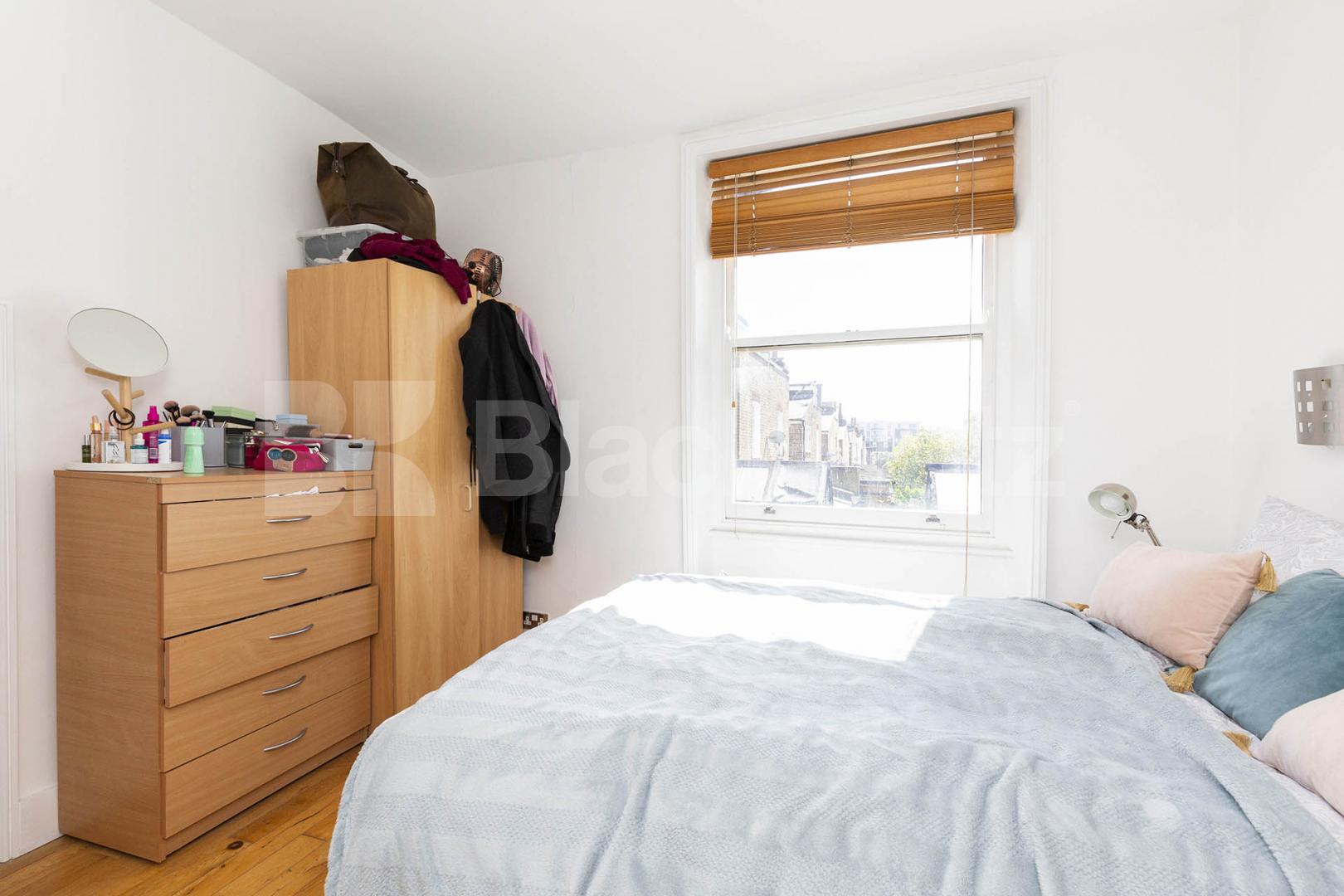 Modern Apartment Fulham Road, Fulham